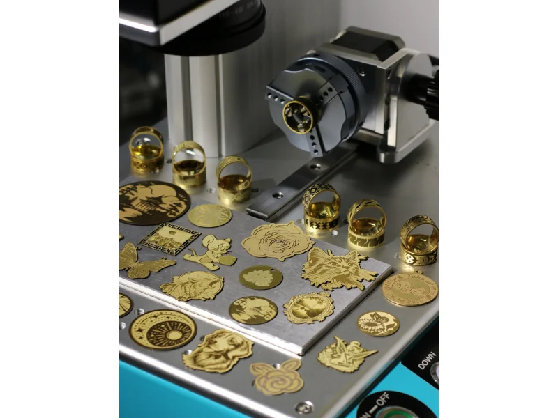 Mini laser fibra – design ultracompacto